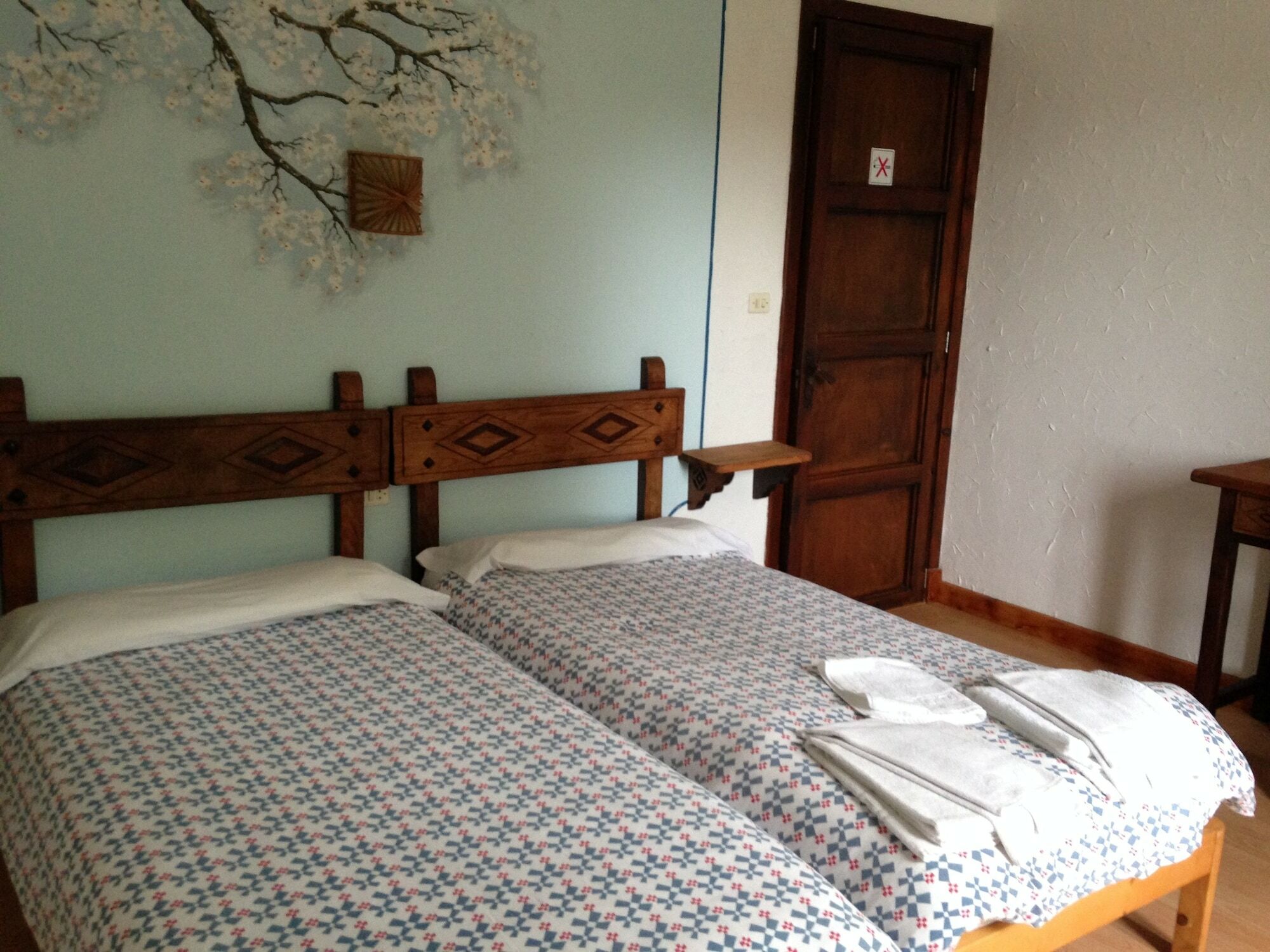 Hostal Residencia San Francisco Puerto Colom Exteriör bild